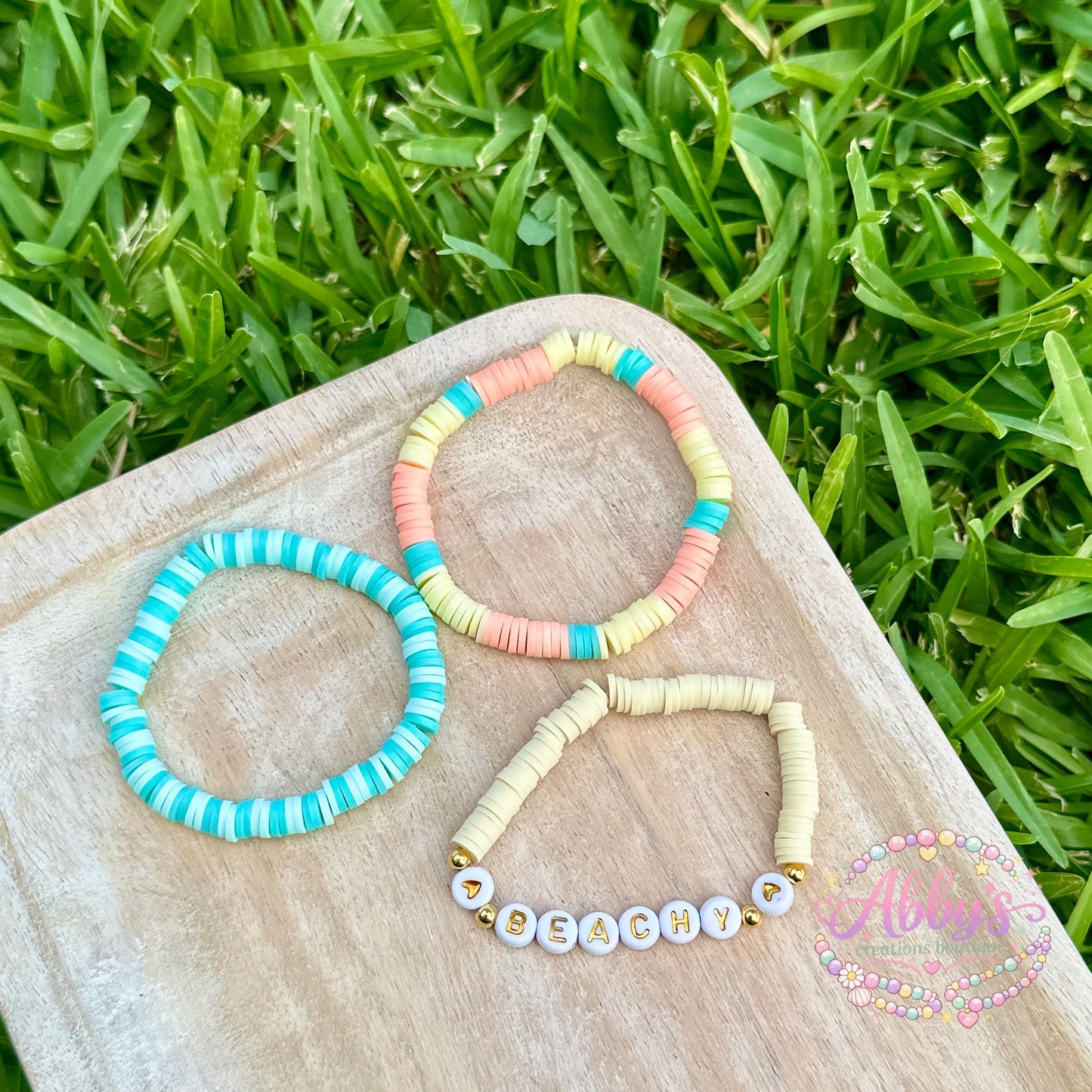 BEACHY BRACELET