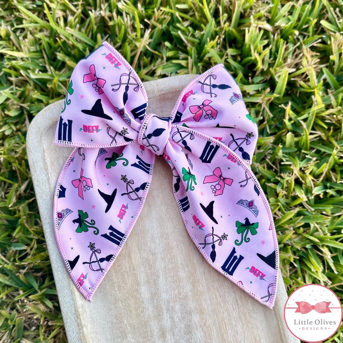 WICKED SOPHIE BOW