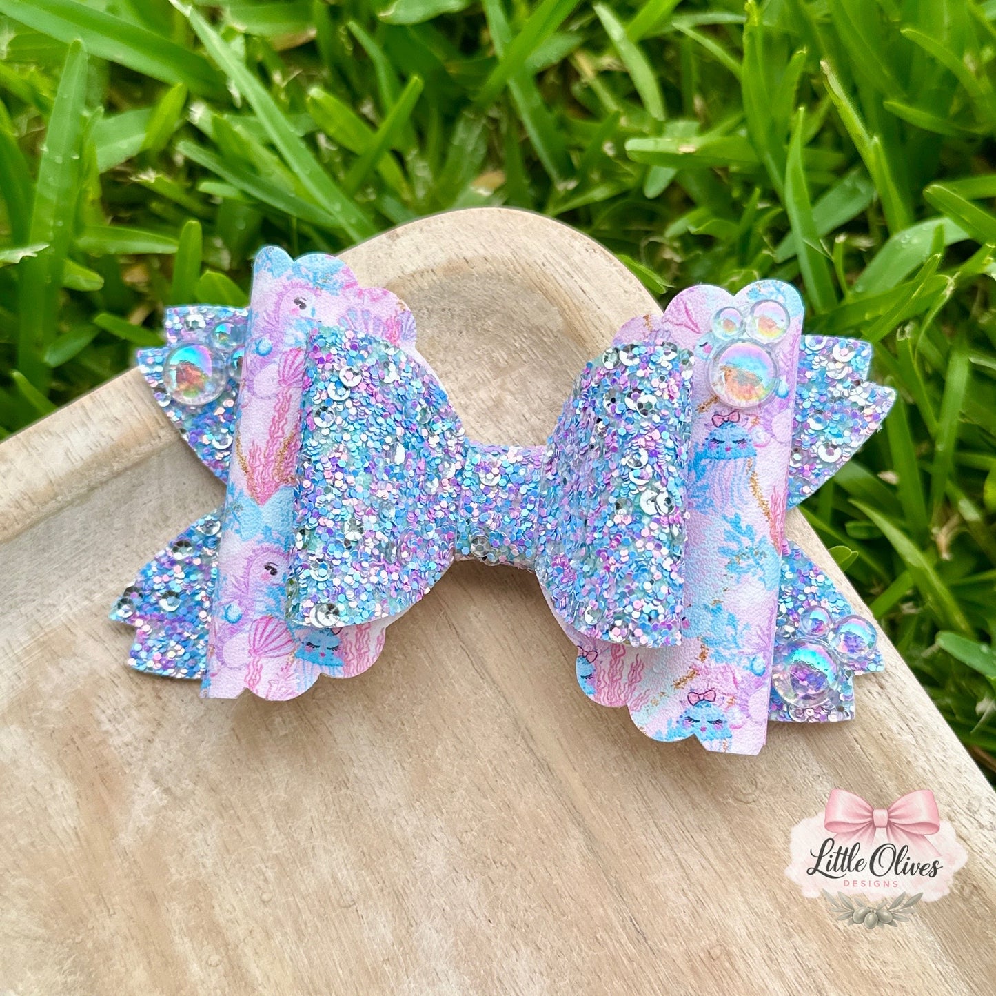 PURPLE SEASHORSE BOW