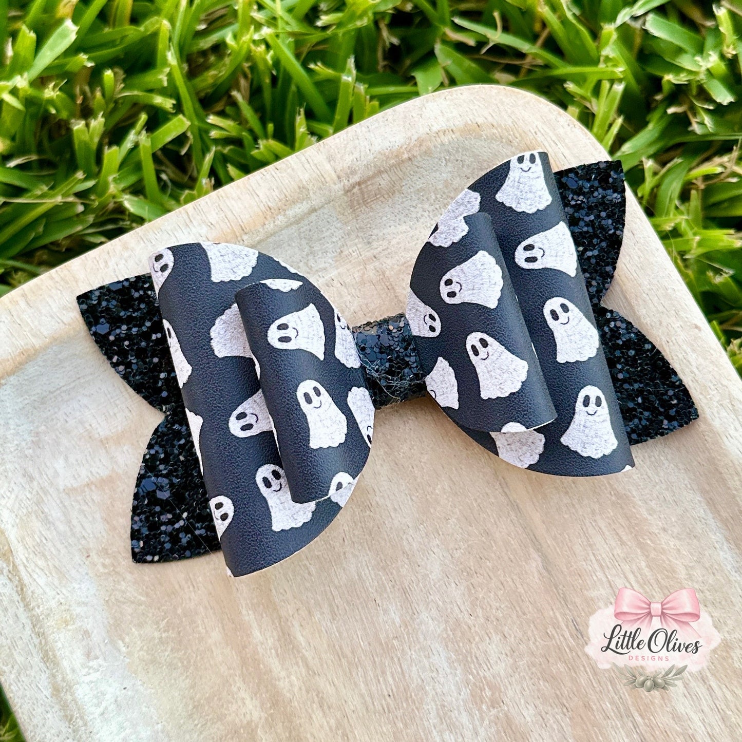 GHOSTLY GREETINGS BOW