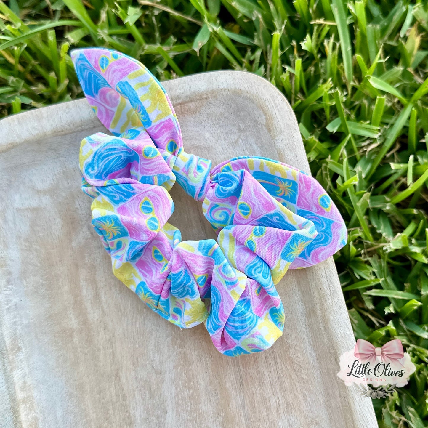 BEACH SCRUNCHIE
