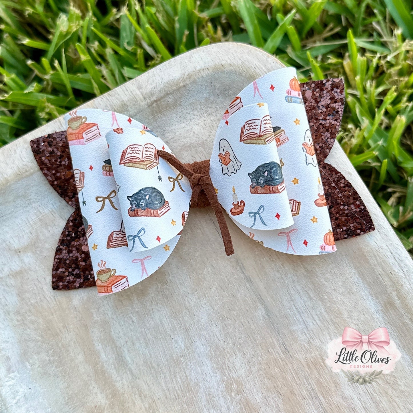 BOOKISH HALLOWEEN BOW