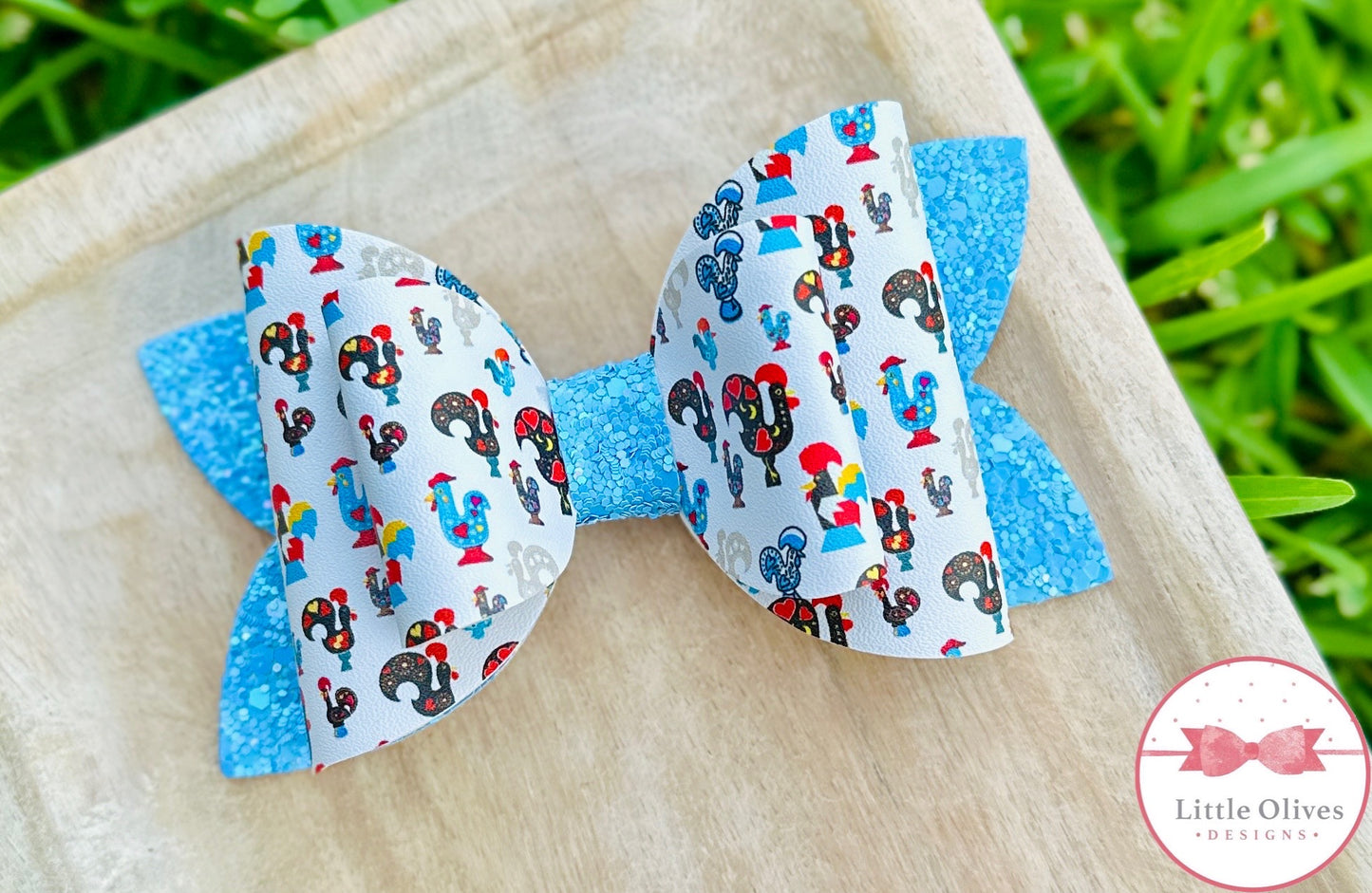 COLORFUL ROOSTERS BOW