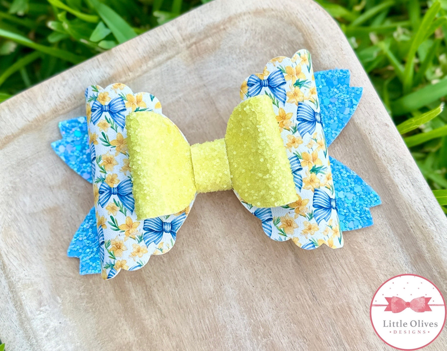 LILIES AND BOWS BOW