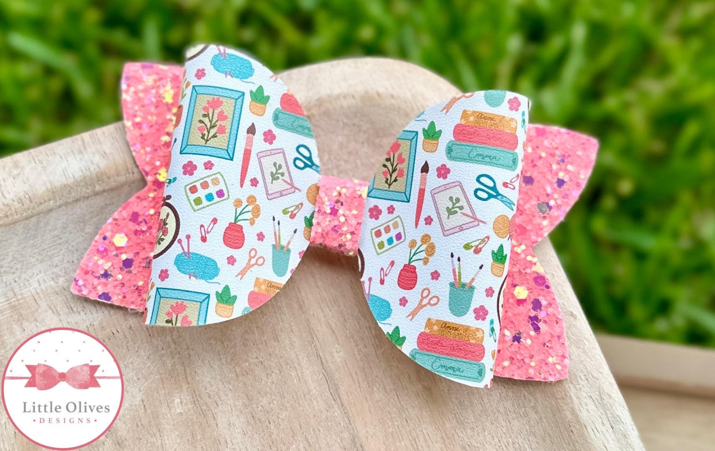 ARTS & CRAFTS BOW