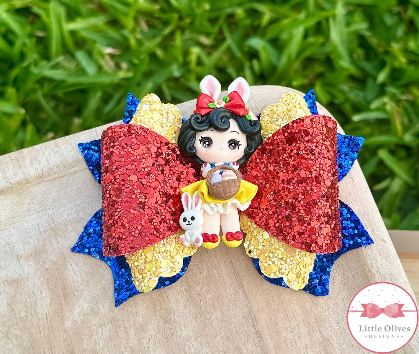 SNOW WHITE BUNNY CLAY BOW