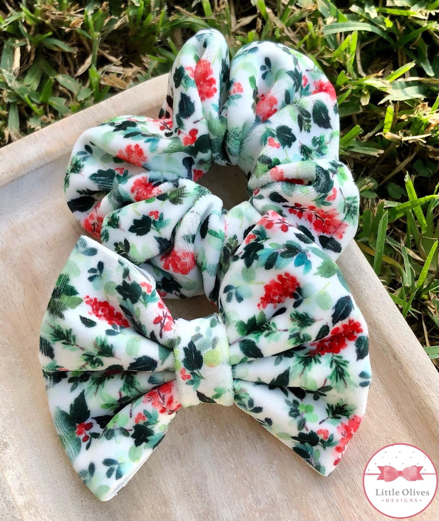 Holiday velvet scrunchie and bow