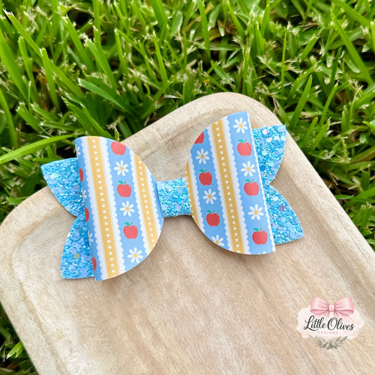 BLUE APPLE SCALLOP BOW