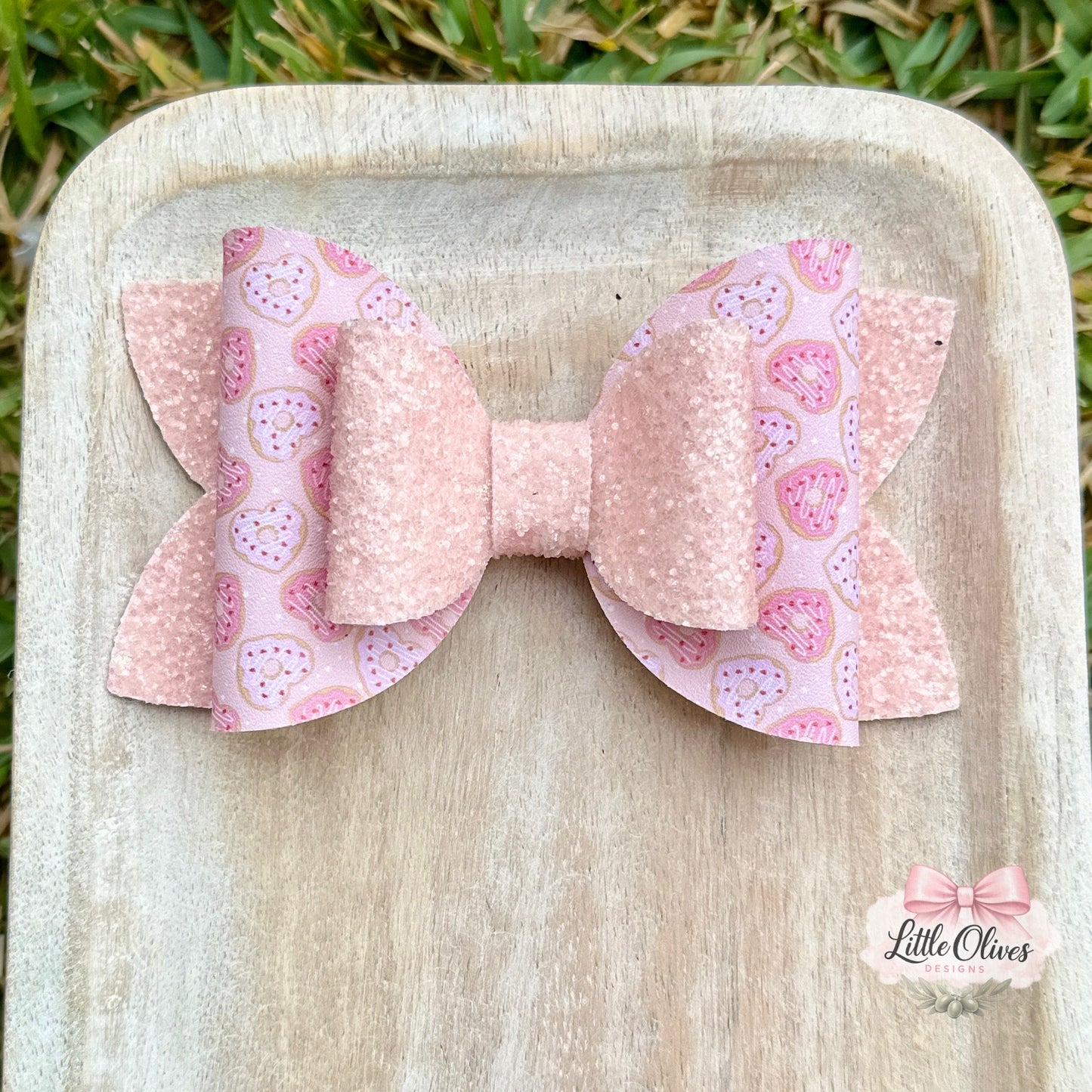 DONUT LOVE BOW