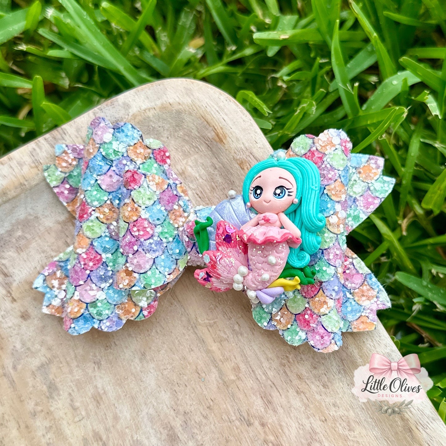 RAINBOW MERMAID CLAY BOW