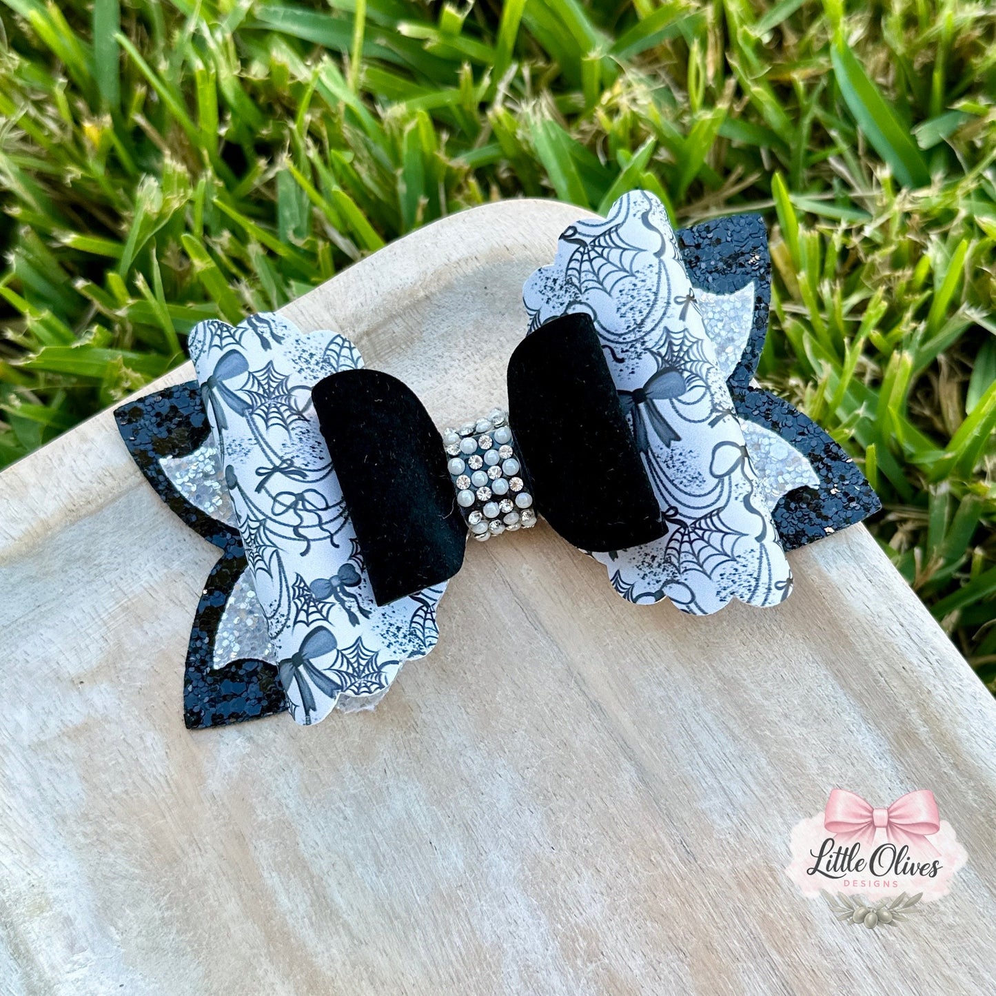 BLACK BOW AFFAIR BOW
