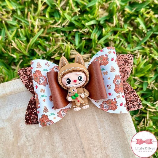 SCARY GINGERBREAD DOLL CLAY BOW