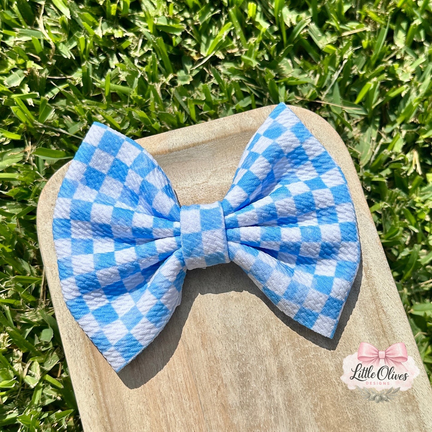 LIGHT BLUE WATERCOLOR BOW
