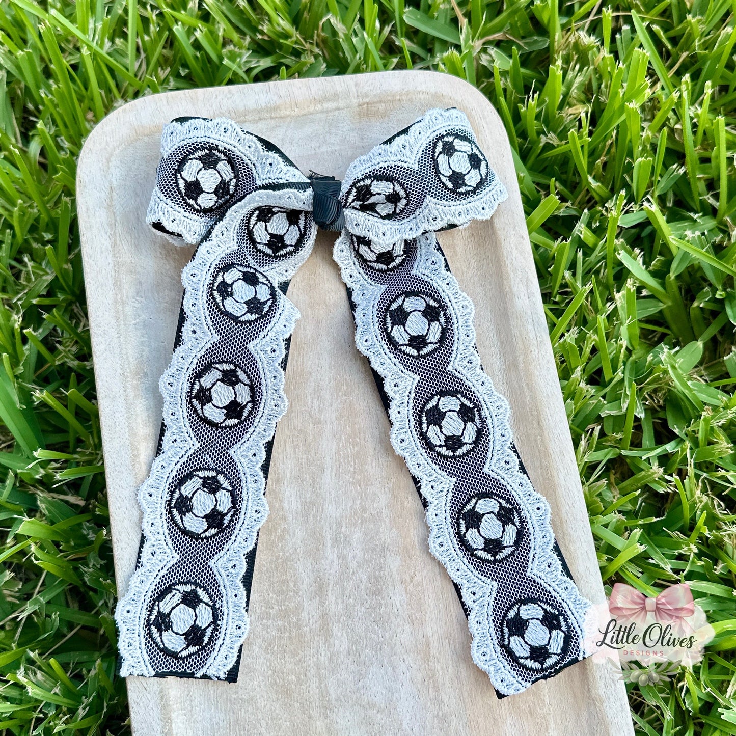 SOCCER LACE & RIBBON BOW