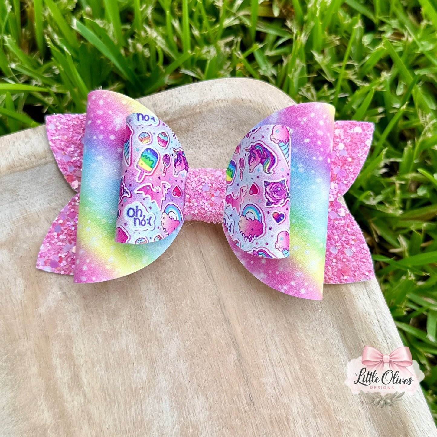 LISA VIBES BOW