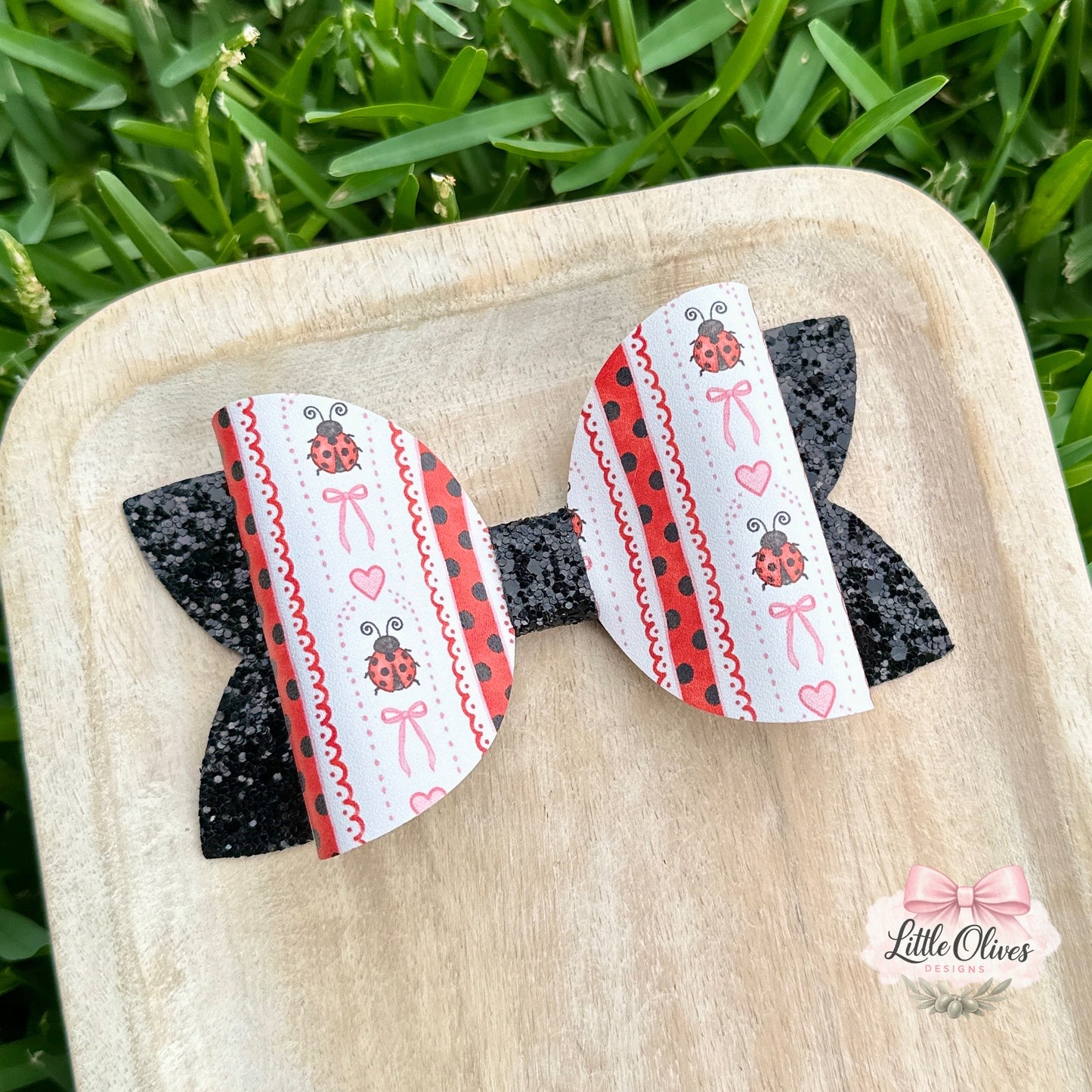 SWEET LADYBUG STRIPE BOW