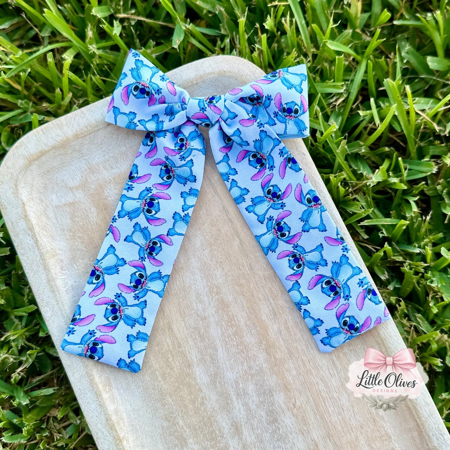 BLUE ALIEN SOPHIE BOW