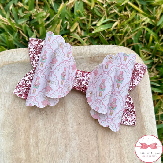 PINK SCALLOPED NUTCRACKER BOW