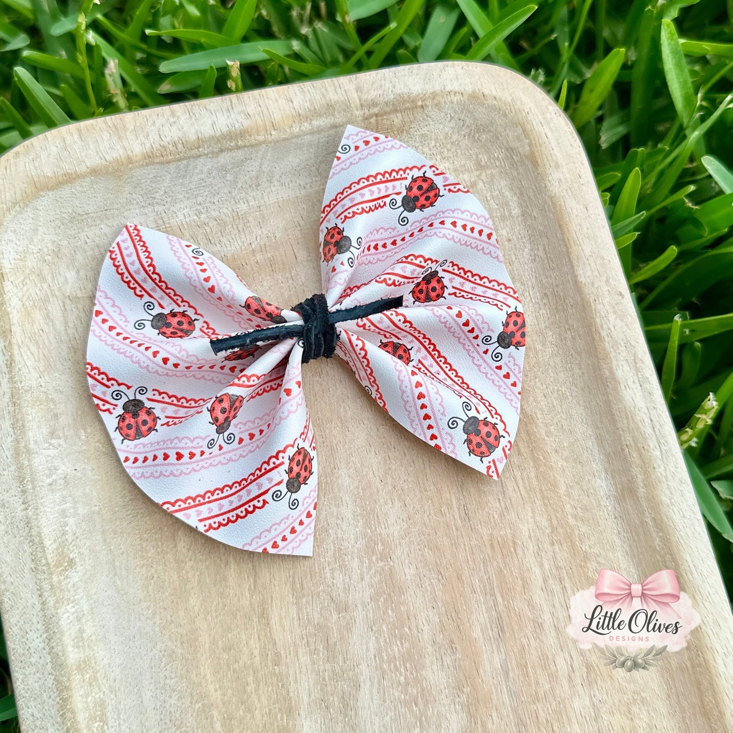 SWEET LADYBUG PINCH BOW