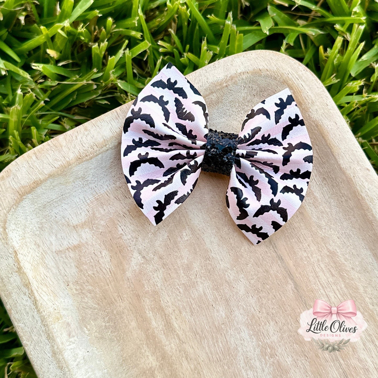 BATS PINK STRIPE PINCH BOW