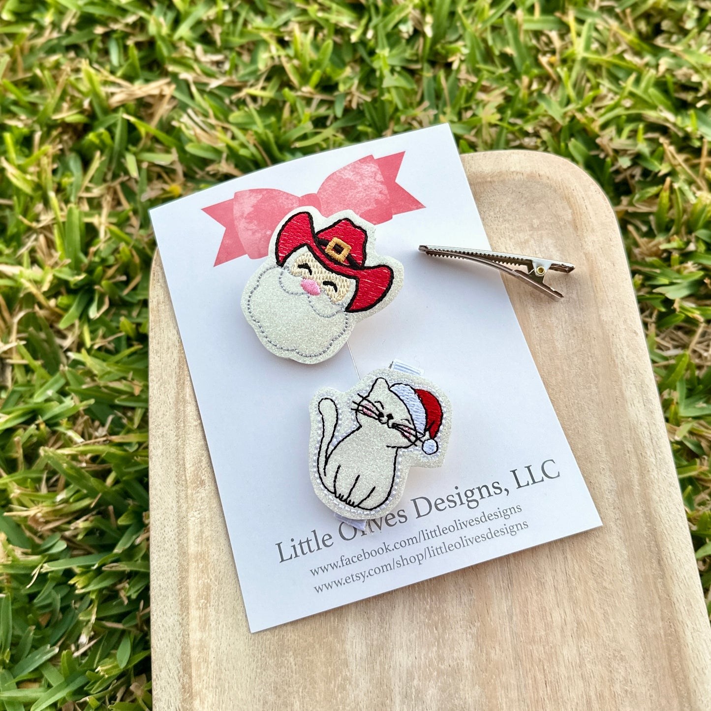 COWBOW SANTA OR CAT SANTA CLIP