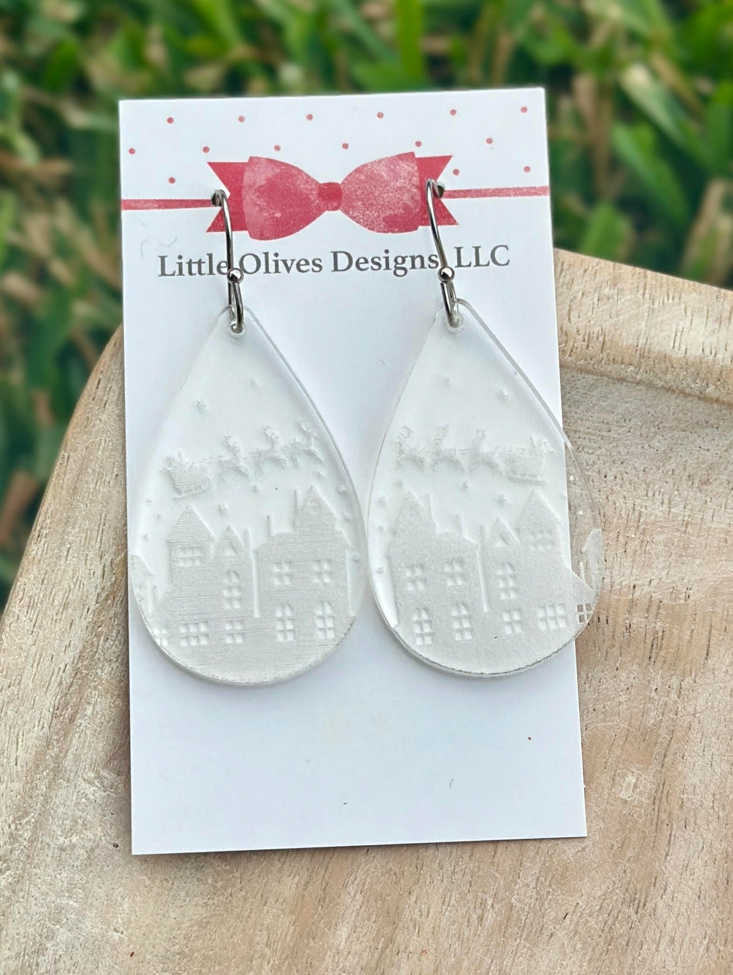 ACRYLIC CHRISTMAS EARRINGS - TEARDROP