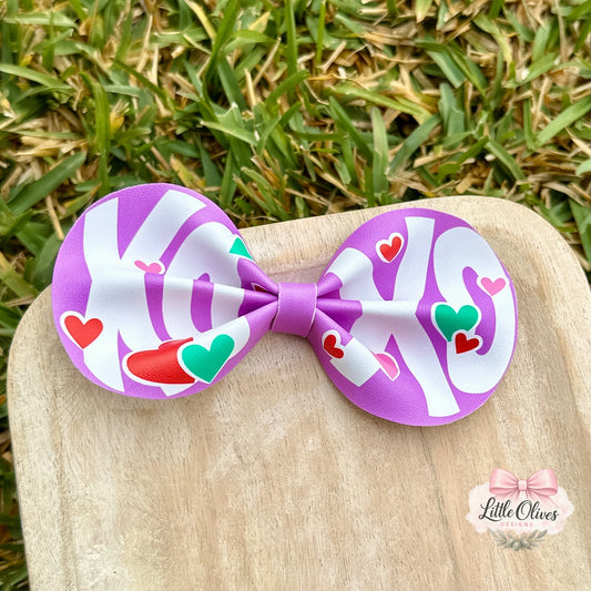 XOXO PINCH BOW
