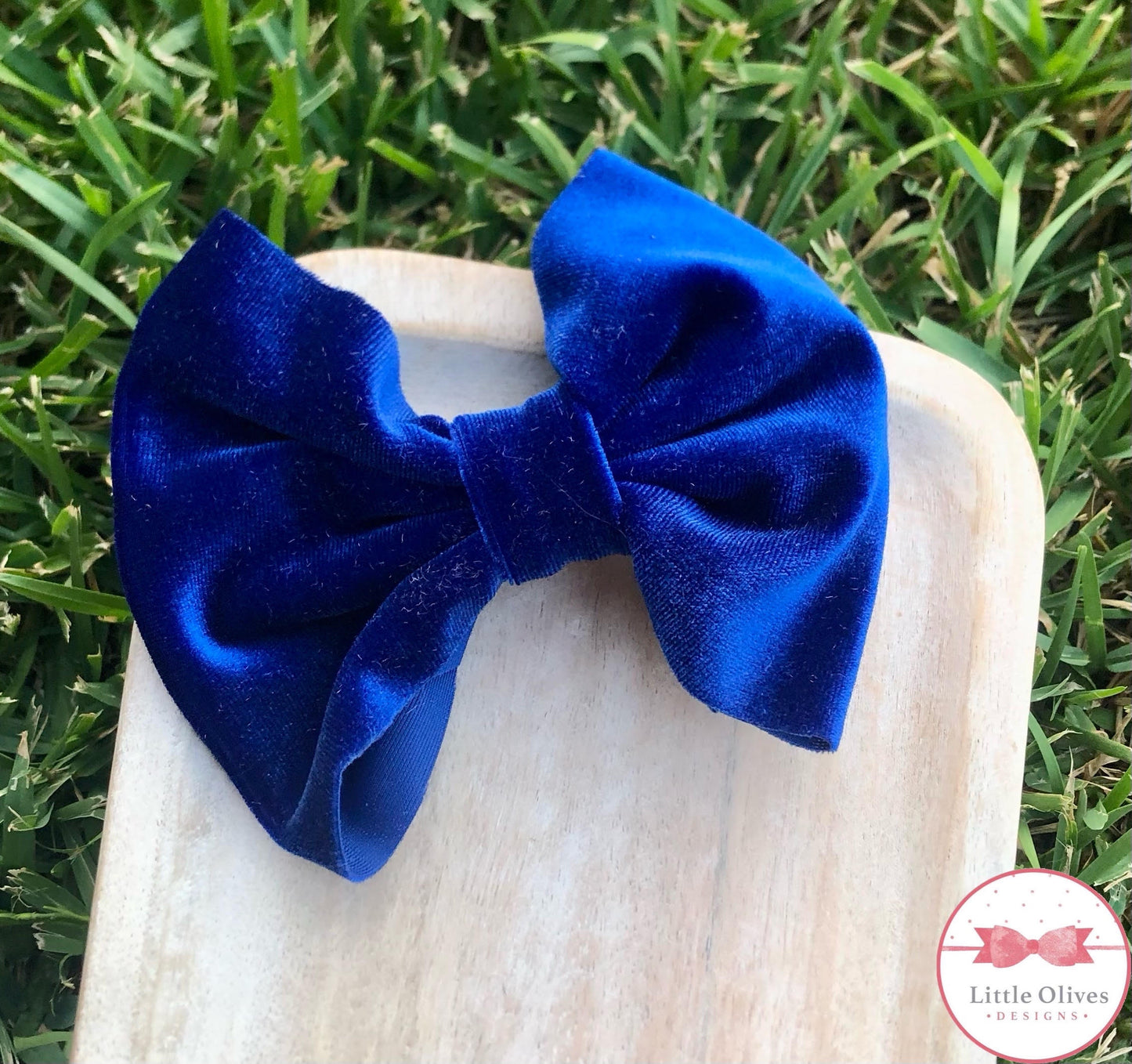 BLUE VELVET BOW