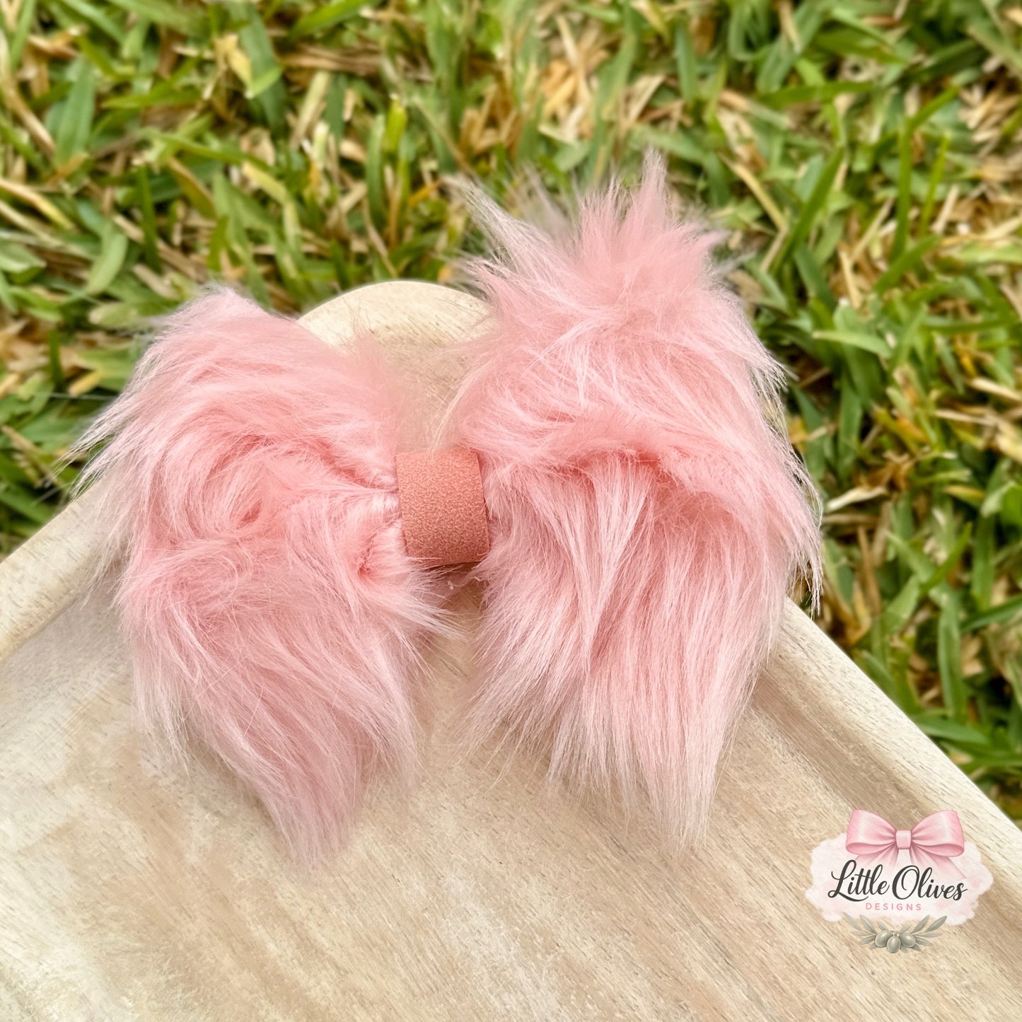 PINK FUR PINCH BOW