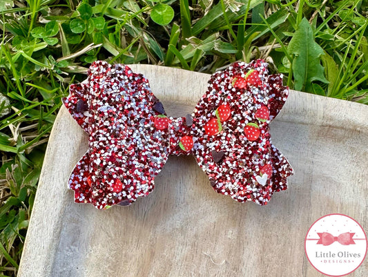 CHOCOLATE STRAWBERRY BOW