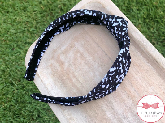 COMPOSITION BOOK KNOTTED HEADBAND