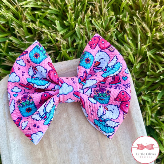 SILLY GOOSE BOW