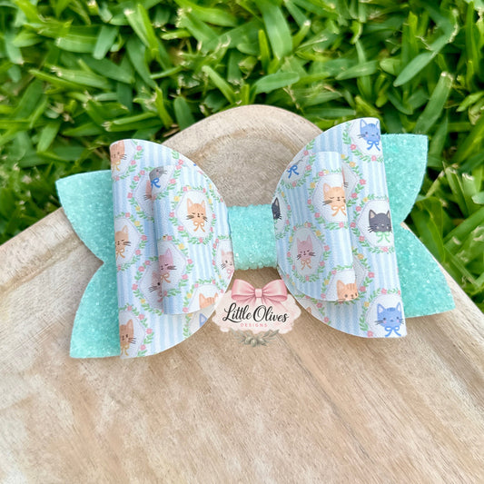 COTTAGECORE CATS BOW