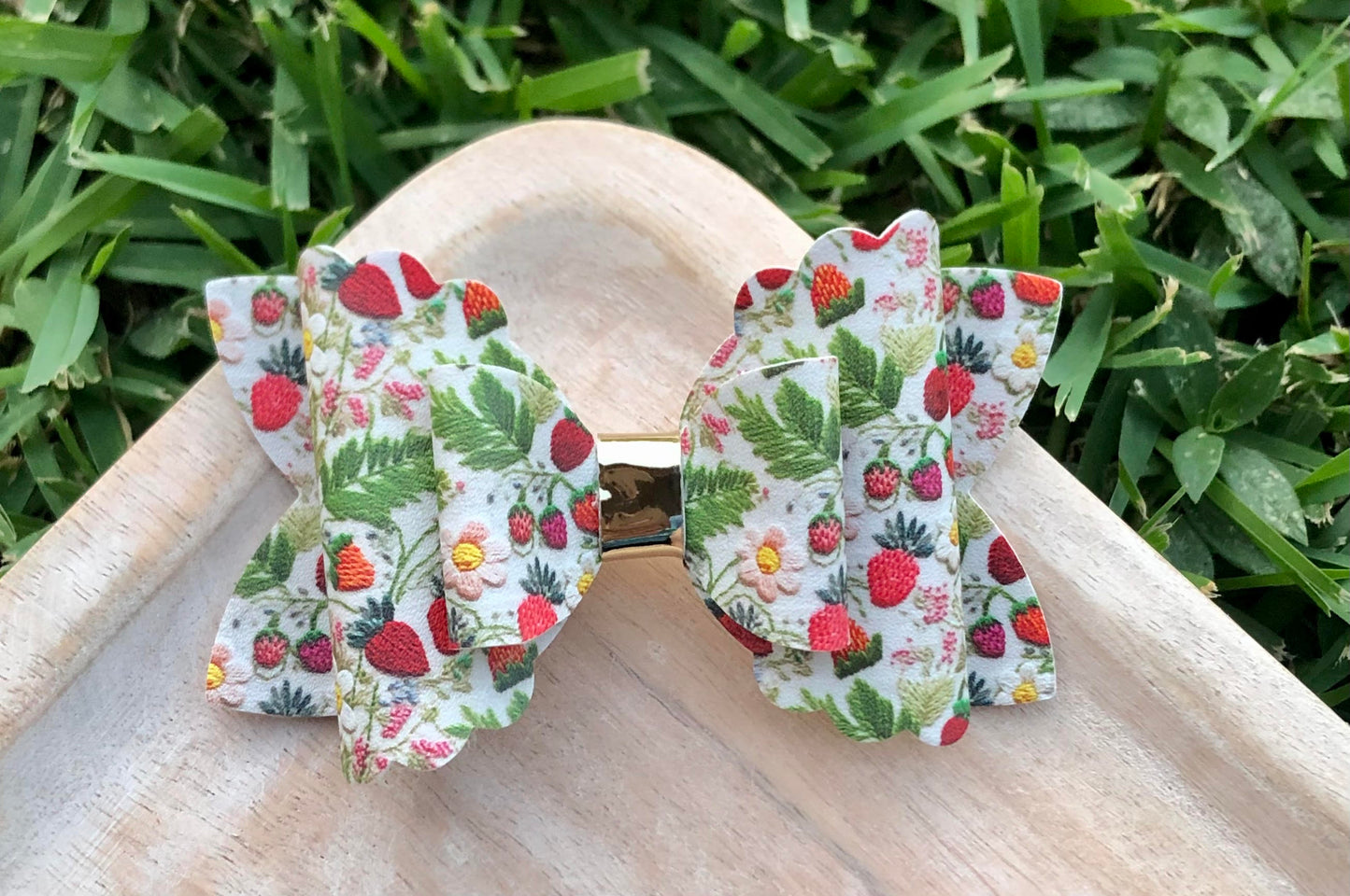 STRAWBERRY PATCH EMBROIDERED LOOK BOW