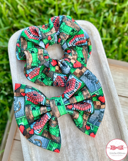 MINECRFAFT BOW OR SCRUNCHIE