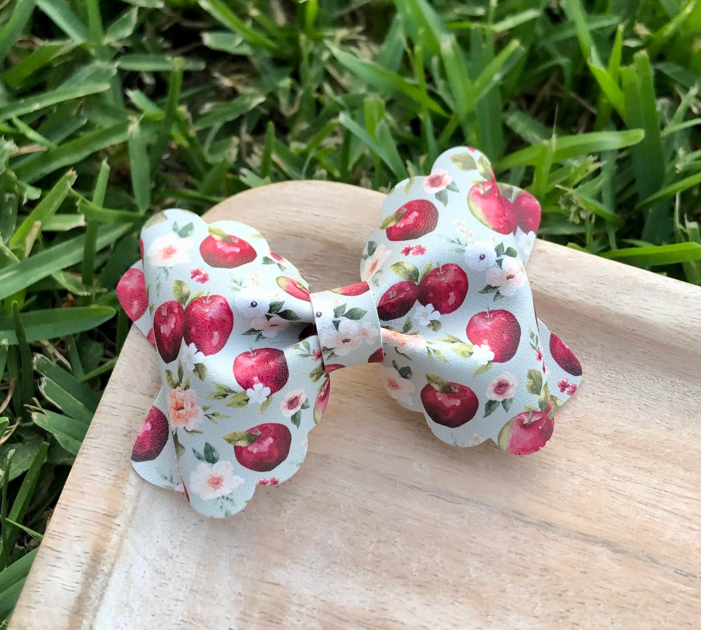 FLORAL APPLES MARIA BOW