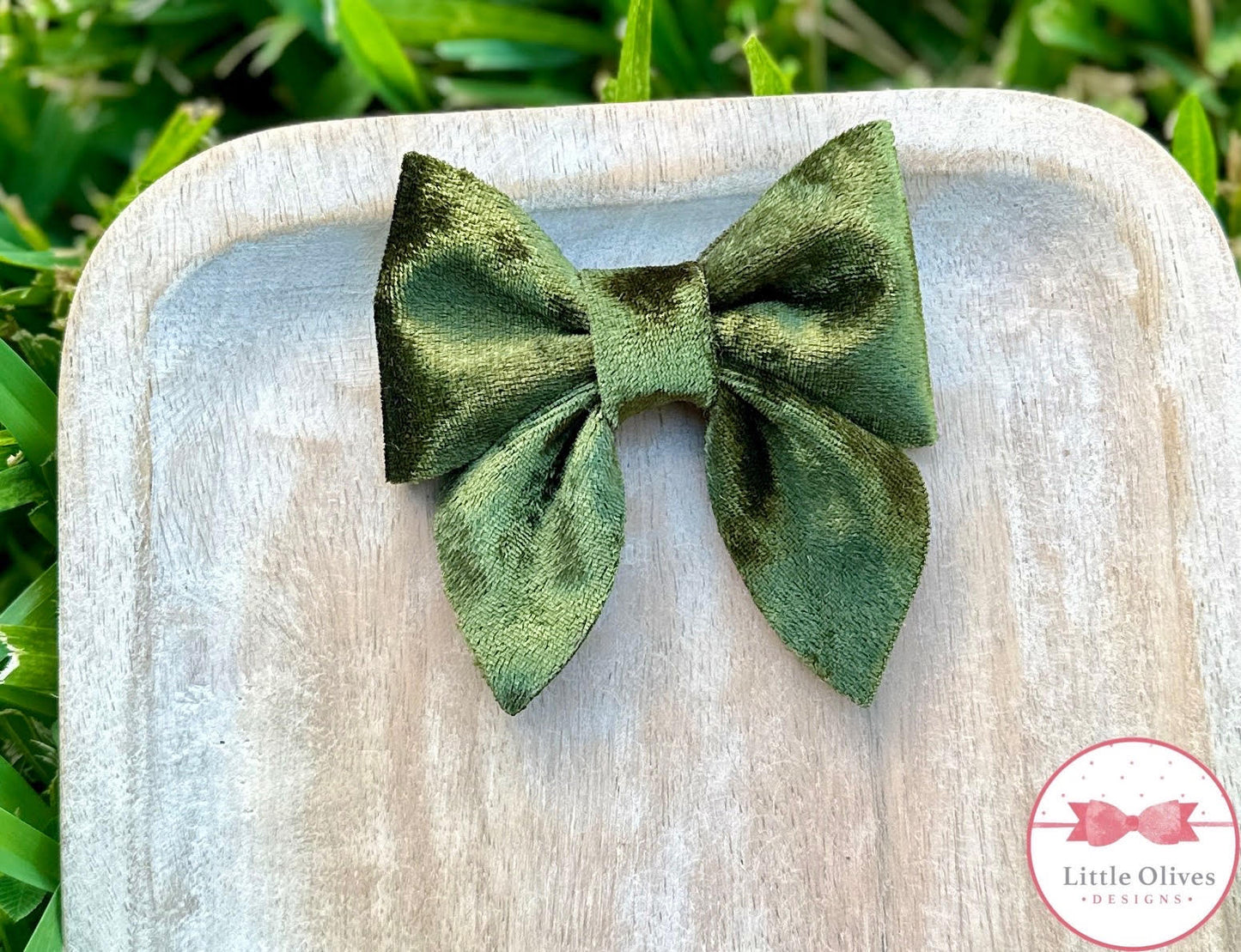 FOREST GREEB VELVET SAILOR BOW (Copy) (Copy)