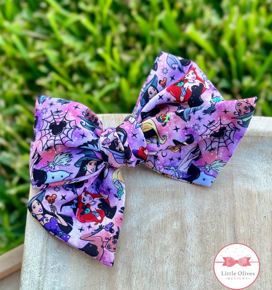 WITCH PRINCESS HAND TIED BOW