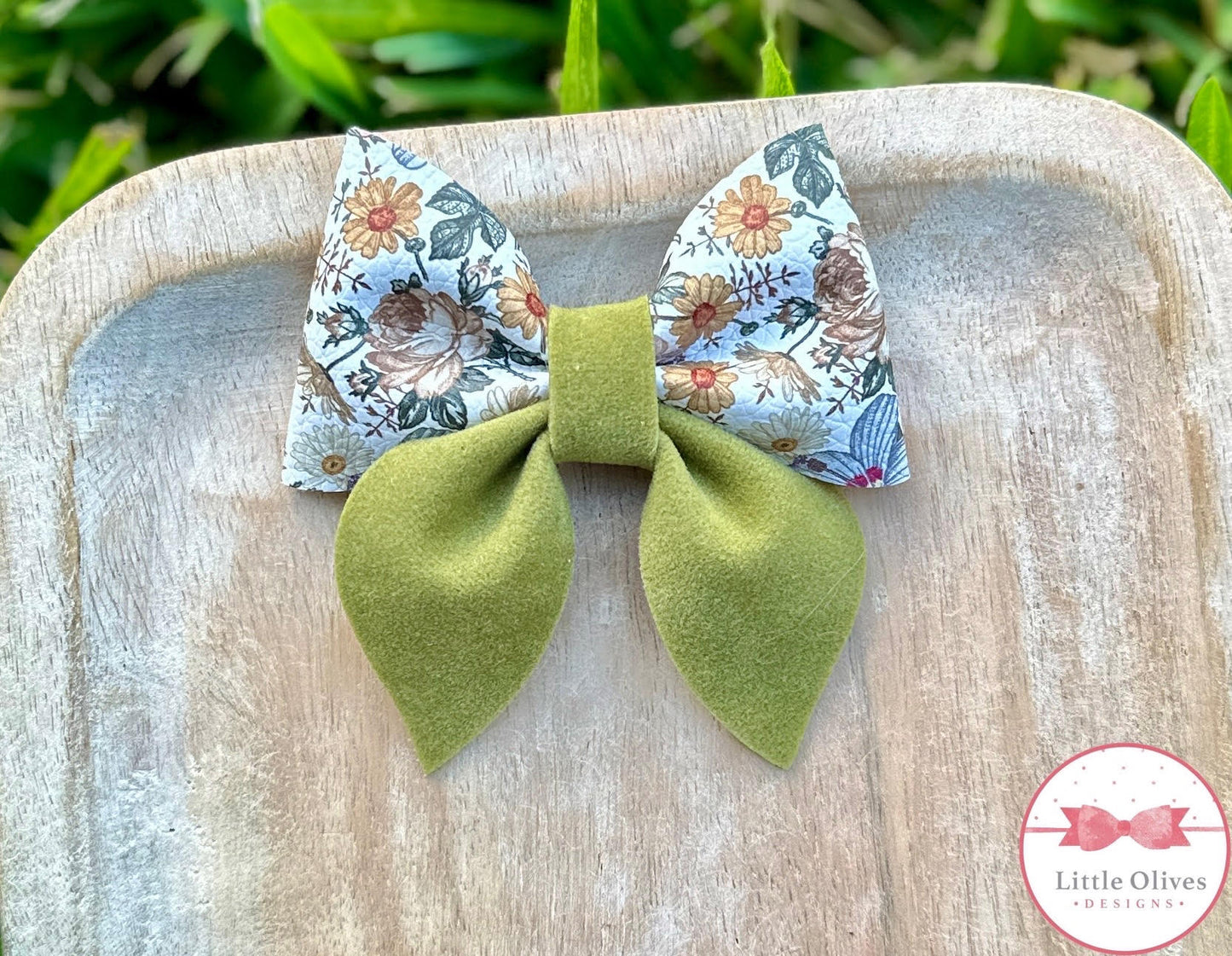 HAZEL BLOOMS SAILOR BOW