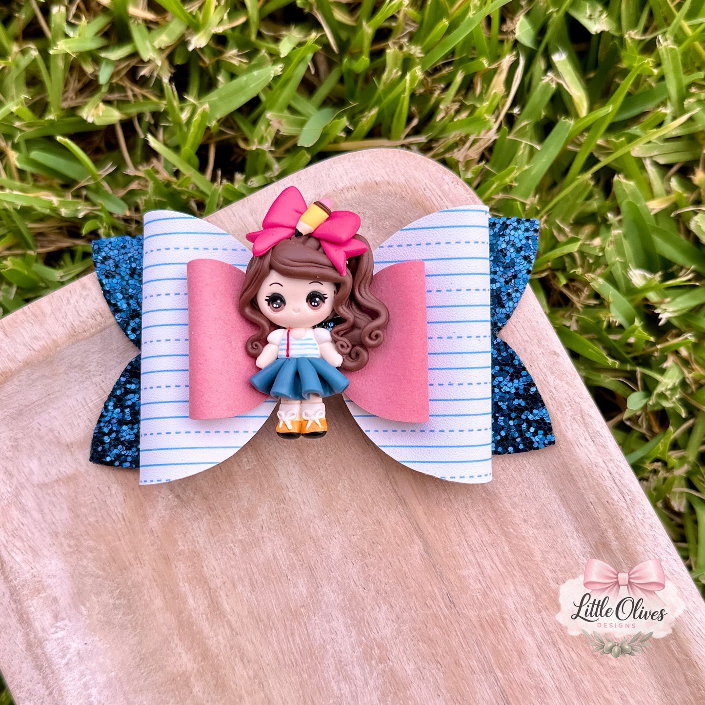 PINK PENCIL GIRL CLAY BOW