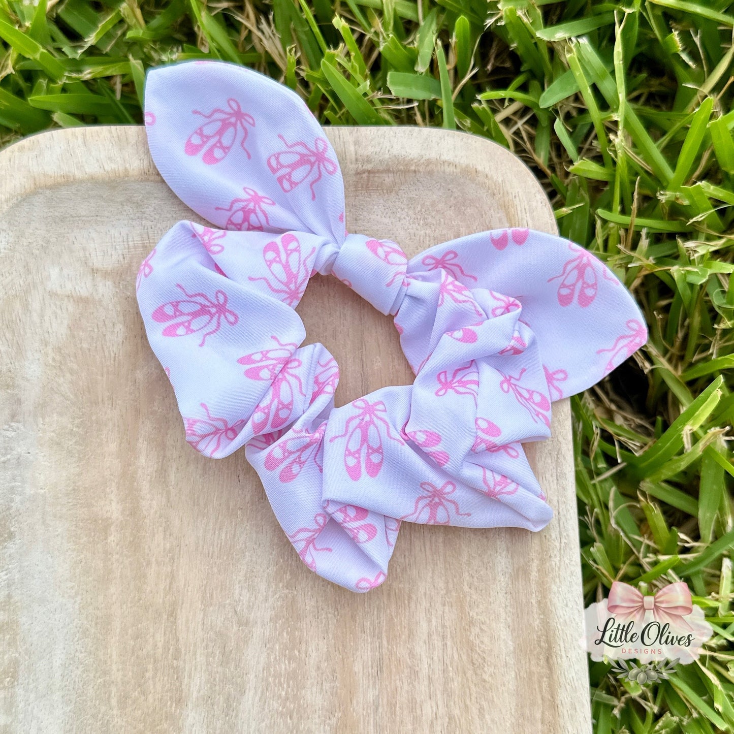 BALLET SHOES SCRUNCHIE