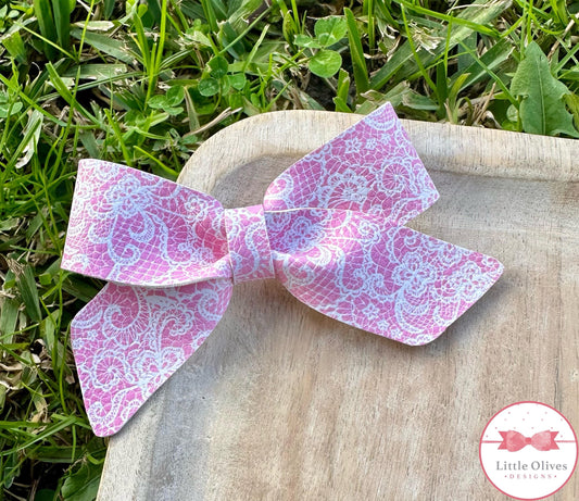 PINK LACE ELLIOTT BOW