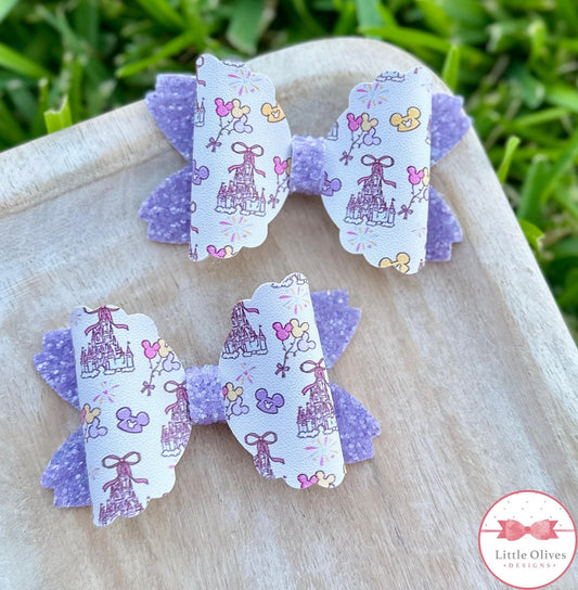 MEET ME AT THE CASTLE PIGGY SET