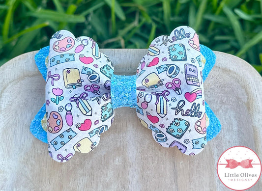 SCHOOL SUPPLIES MARIA BOW