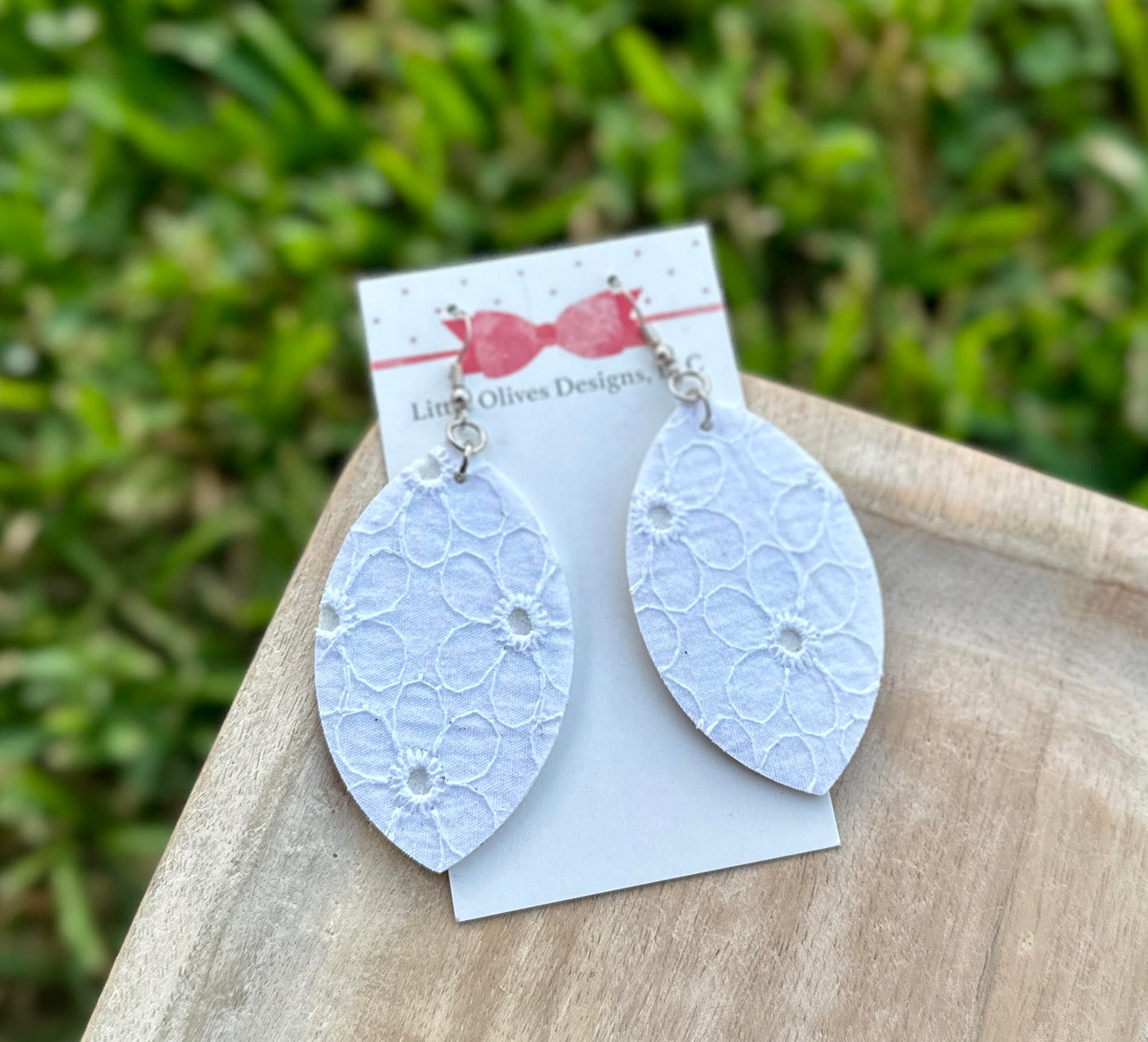 WHITE COTTON EARRINGS