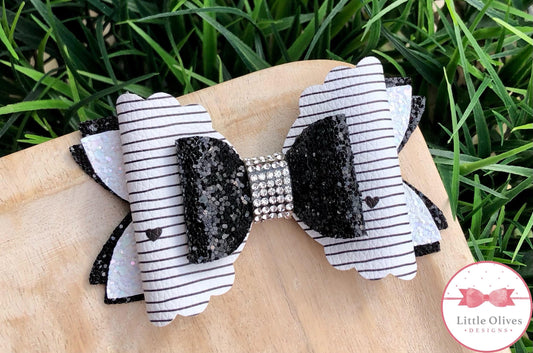 HEARTS & STRIPES BOW