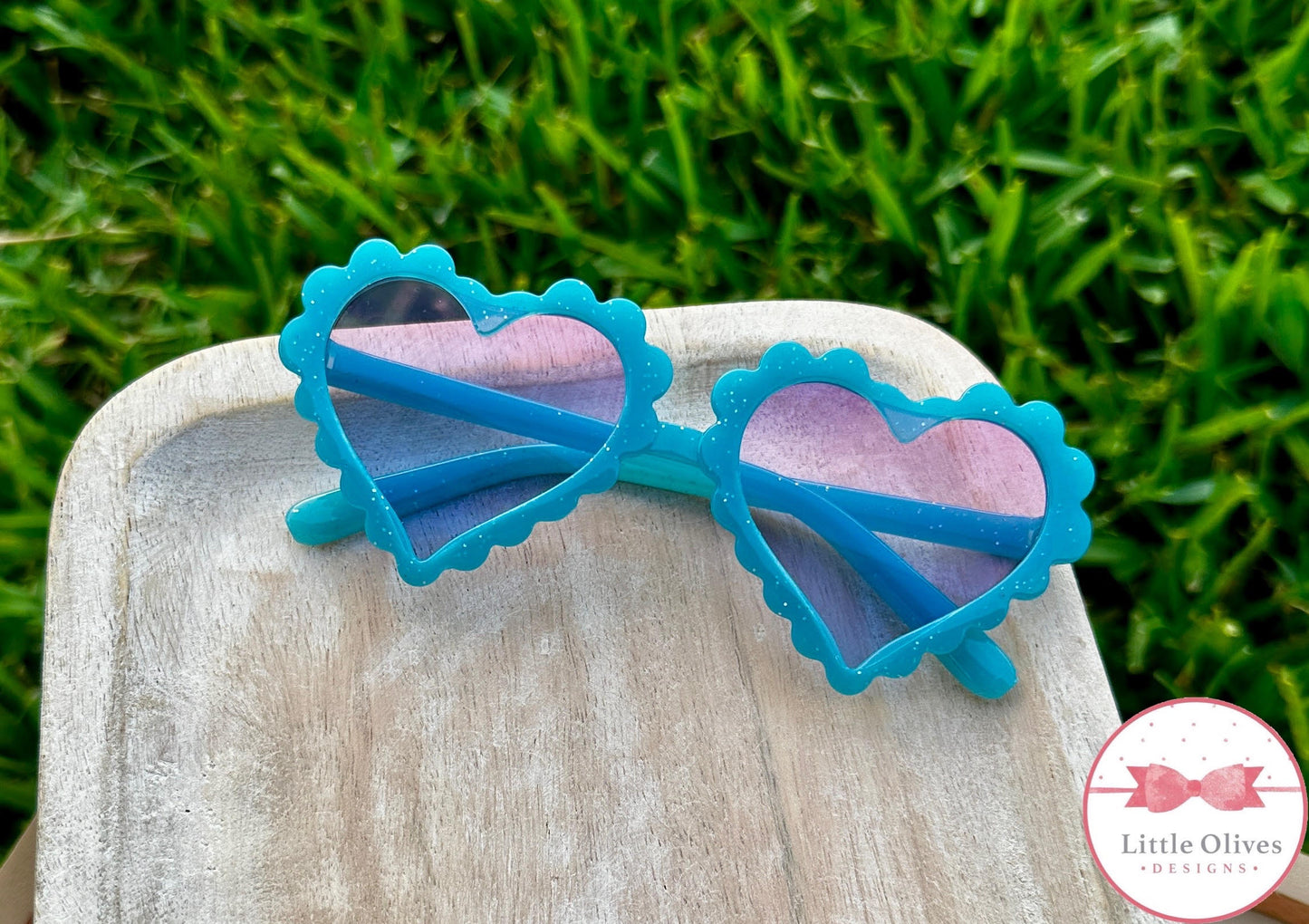 KIDS BLUE HEART SUNLGLASSES