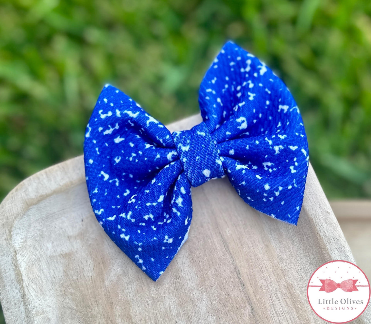 BLUE COMPOSITION NOTEBOOK BOW OR SCRUNCHE