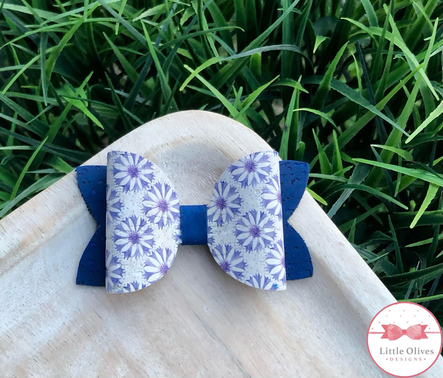 BLUE FLOWER CORK BOW