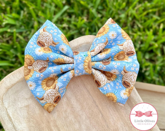 BLUE HIGHLAND COW & SUNFLOWERS FABRIC BOW